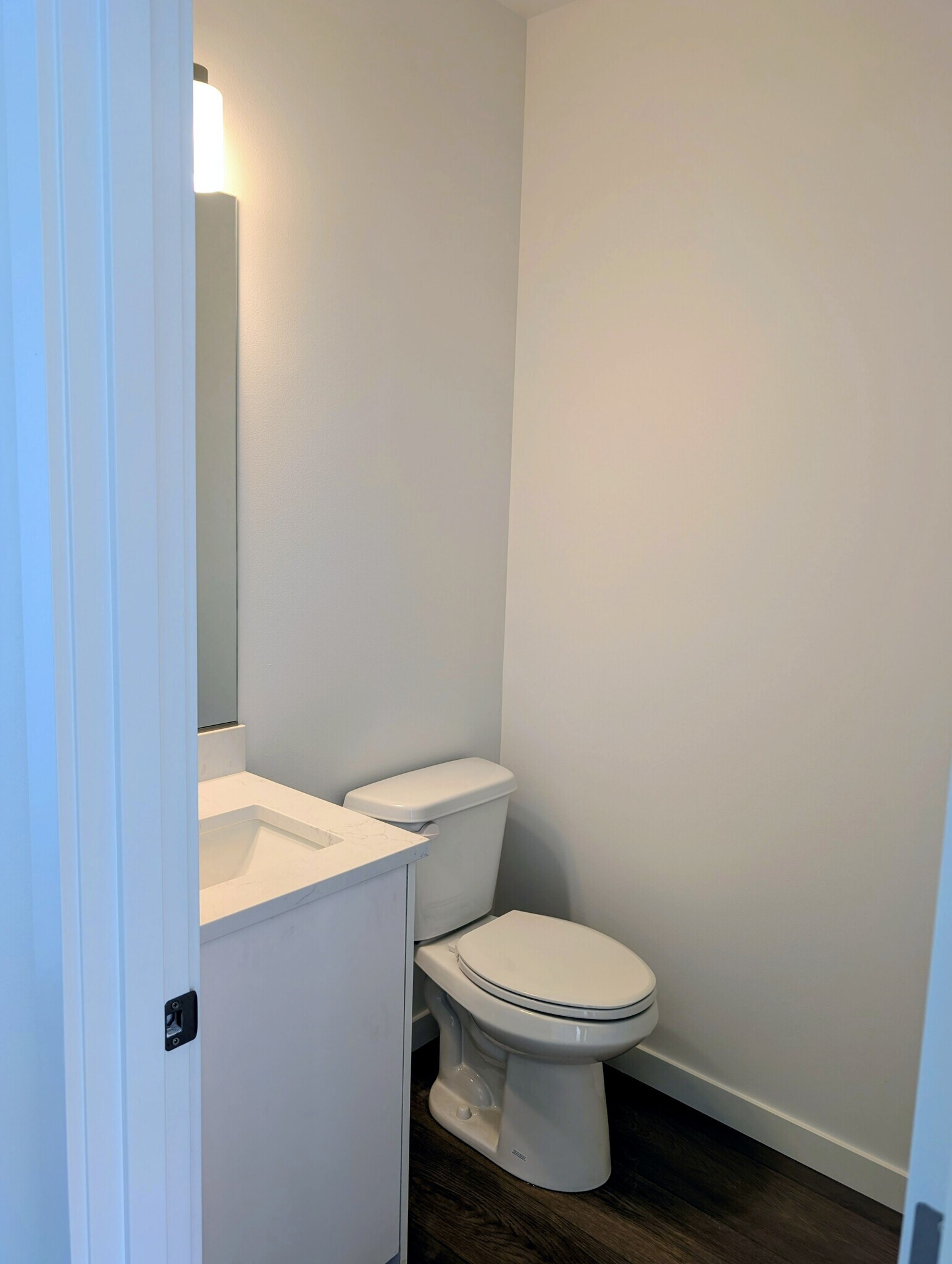 Building Photo - 35 2nd Ave SE