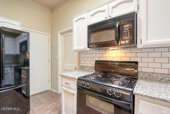 Building Photo - 14241 Smokey Point Dr