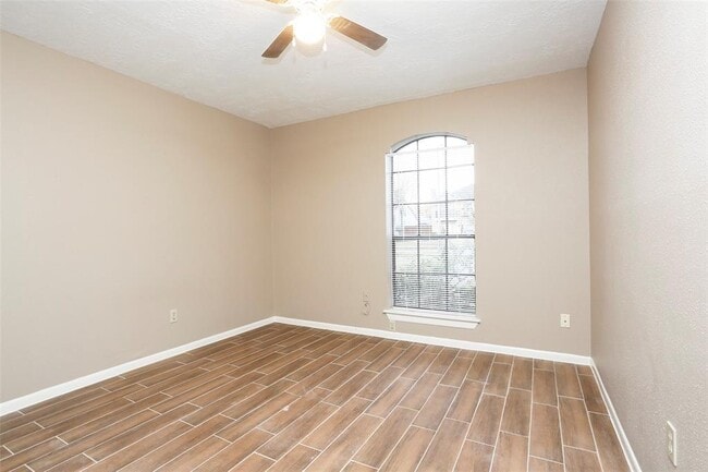 Building Photo - 21623 Park York Dr