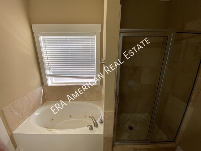 Building Photo - 123 Woody Wagon Way