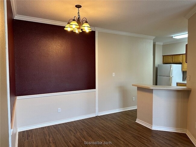 Building Photo - 219 Fraternity Row