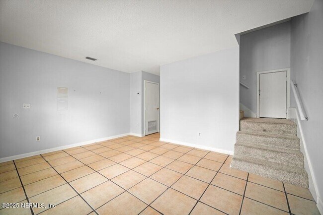 Building Photo - 1305 2nd St N