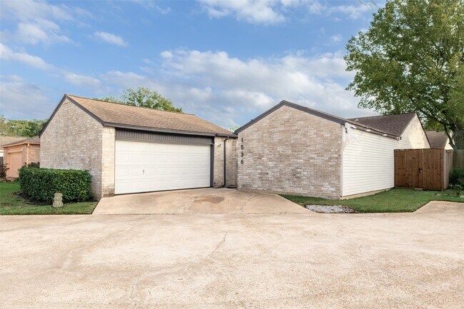 Building Photo - 1538 Beaconshire