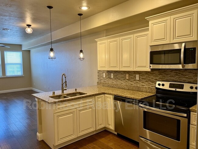 Building Photo - 3609 Autumn Colors Dr