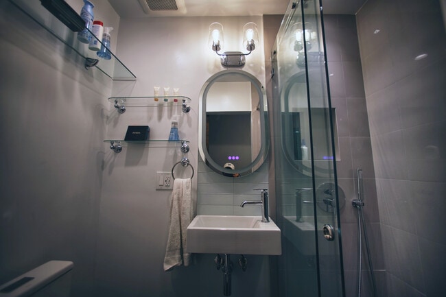 Building Photo - 8380 Waring Ave