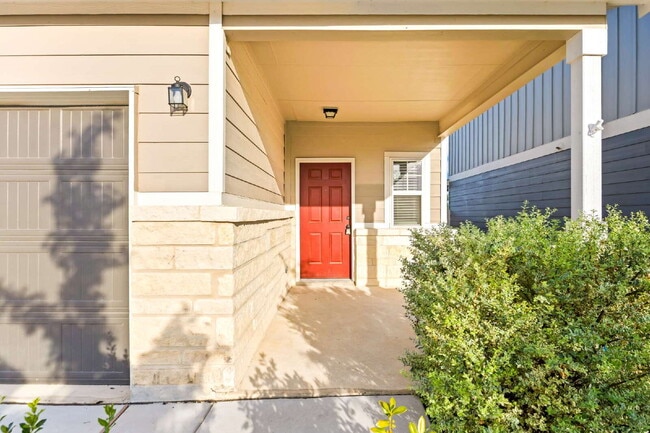 Building Photo - "Spacious 4-Bedroom Retreat with 3 Full Baths in San Antonio – Your Perfect 2029 Sq Ft Sanctuary!"