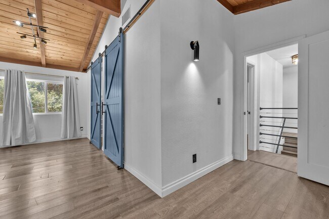 Building Photo - 3/3 HOME available NOW in DESCANSO w/ gara...