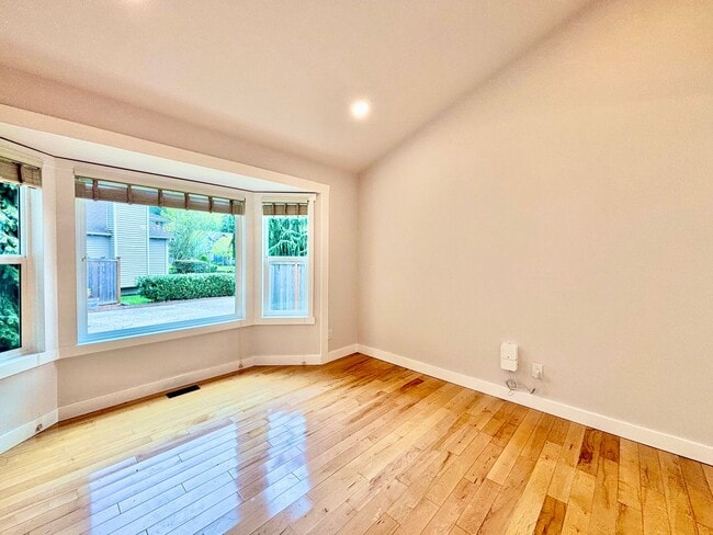 Building Photo - Great SFH for rent in North Rose Hill