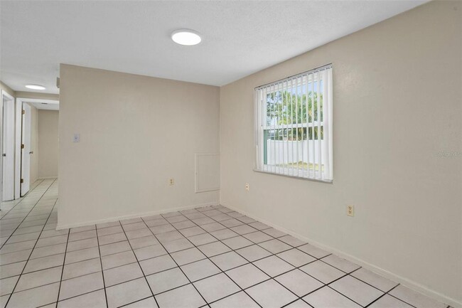 Building Photo - 10014 Sleepy Hollow Ln