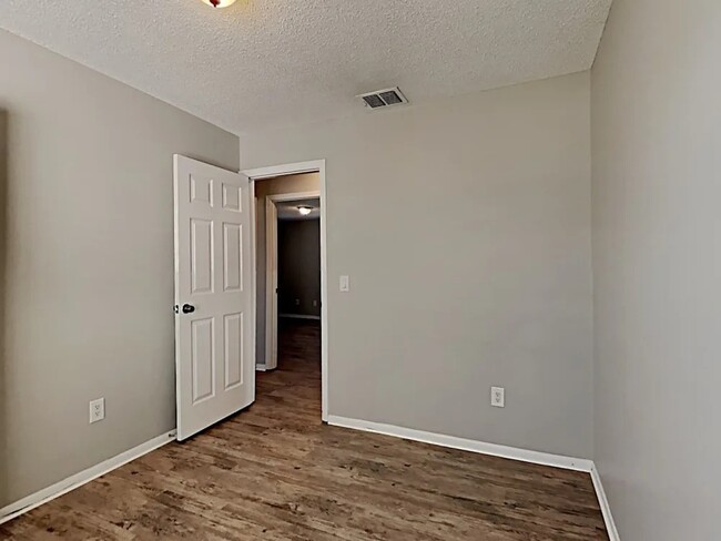 Building Photo - 5956 Chevelle Dr