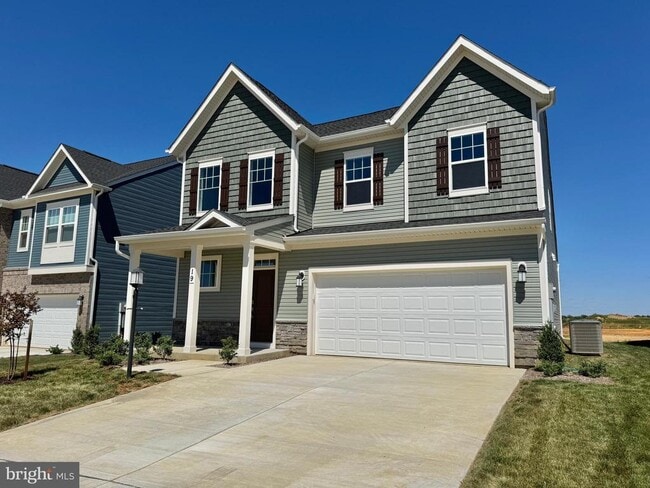 Primary Photo - 19 Trout Lily Dr