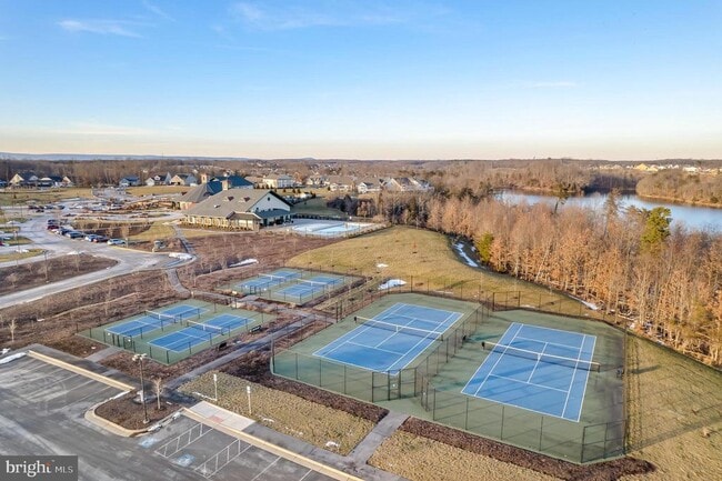 Building Photo - 131 Burkwood Ter