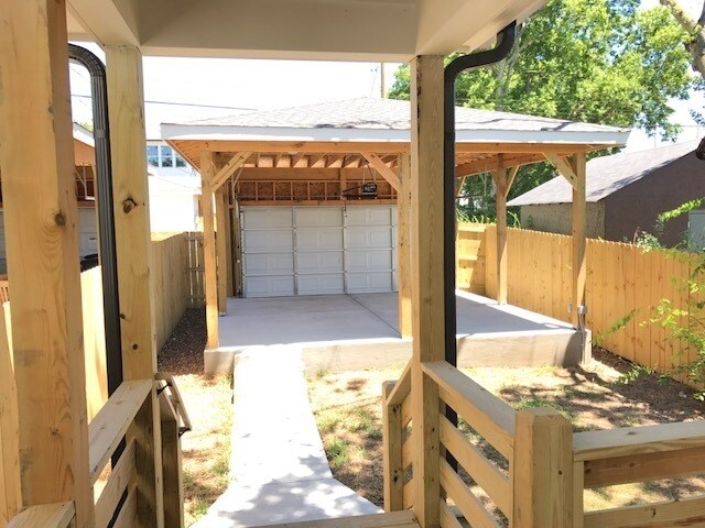 Building Photo - Coming Soon! Great modern rental in The Nations!