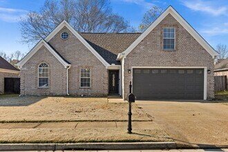 Building Photo - Updated 4bd 2 bath in Southaven