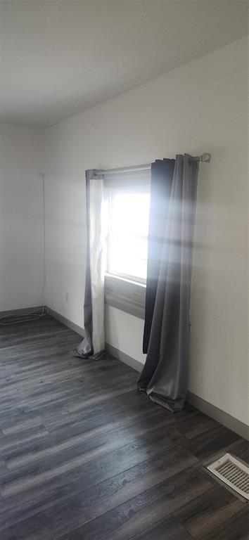 Building Photo - 1330 Pine St