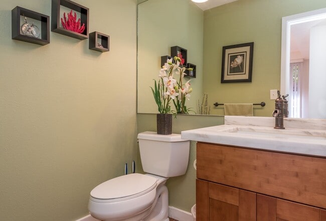 Building Photo - Ko Olina Fairways 3 bedroom, 2.5 Bath with...