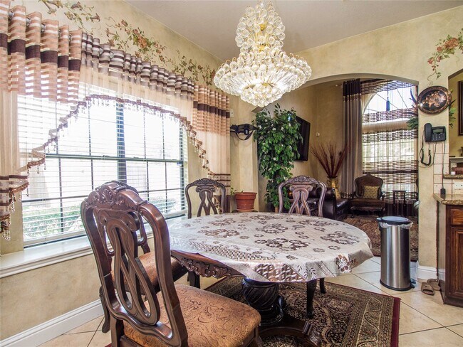 Building Photo - 16307 Pebble Crest Ct