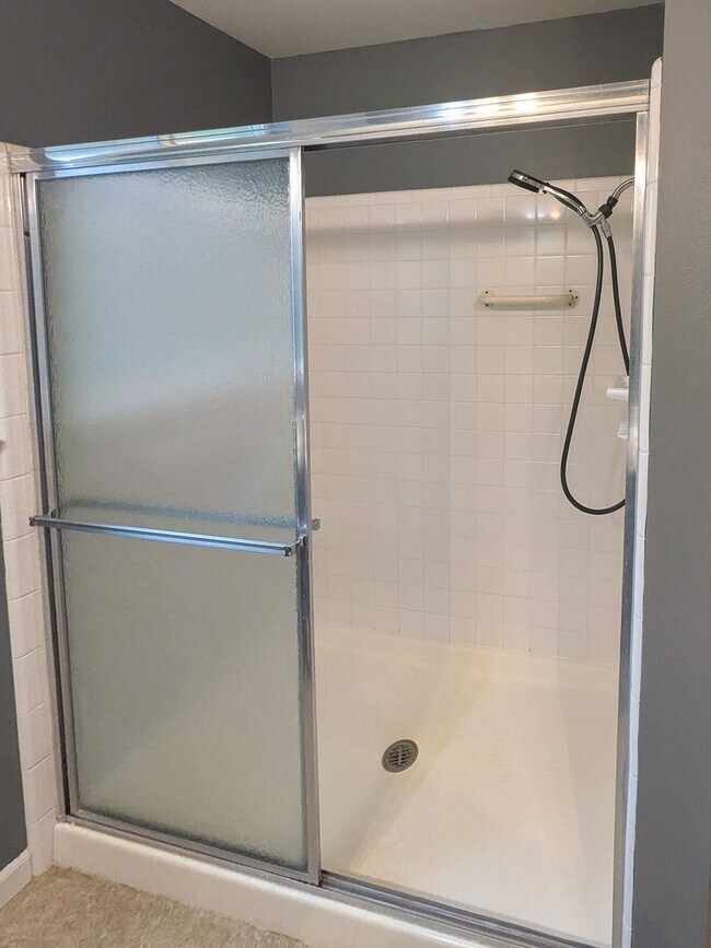 Building Photo - 3063 Winslow Way NW