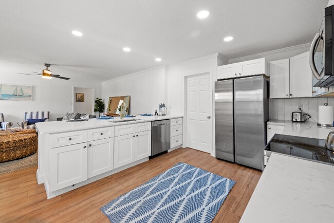 Building Photo - 405 11th St