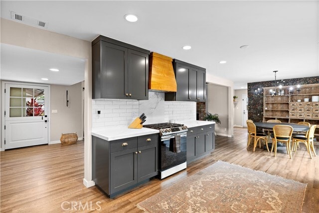 Building Photo - 3082 Rowena Dr