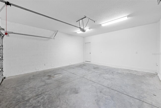 Building Photo - 2935 W El Prado Blvd