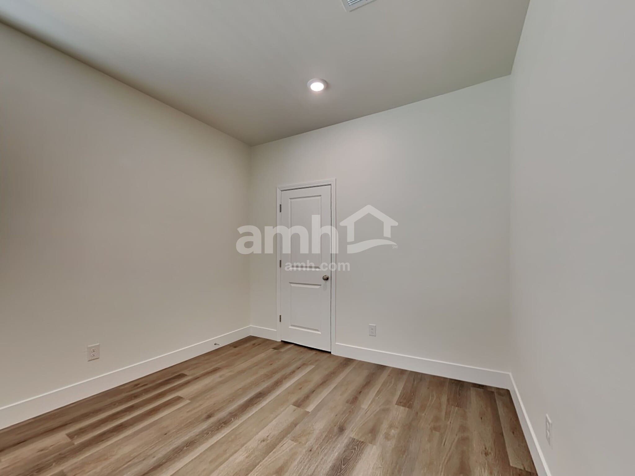 Building Photo - 673 Crimson Flare Ct