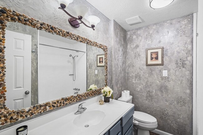 Building Photo - 3227 Boxelder Dr