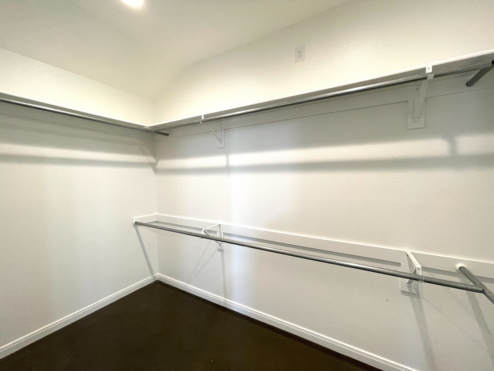 Building Photo - 100 W Windmill Way