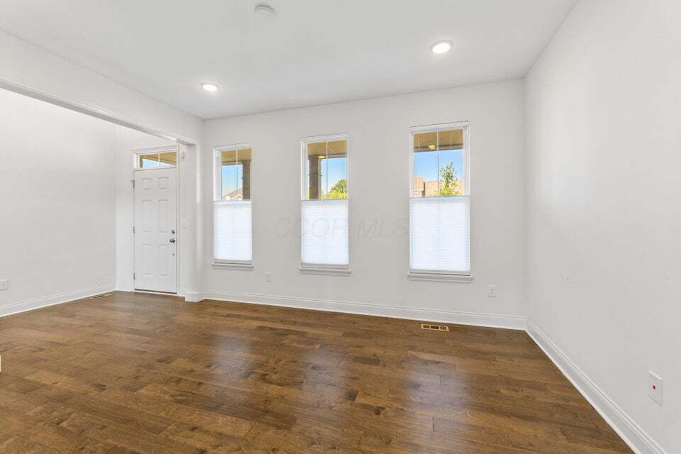 Building Photo - 3622 Switchgrass Ct