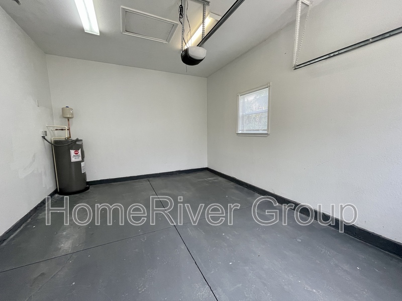 Building Photo - 5753 Eden Ln