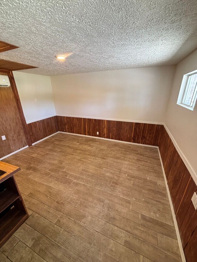 Building Photo - Highland Grove
