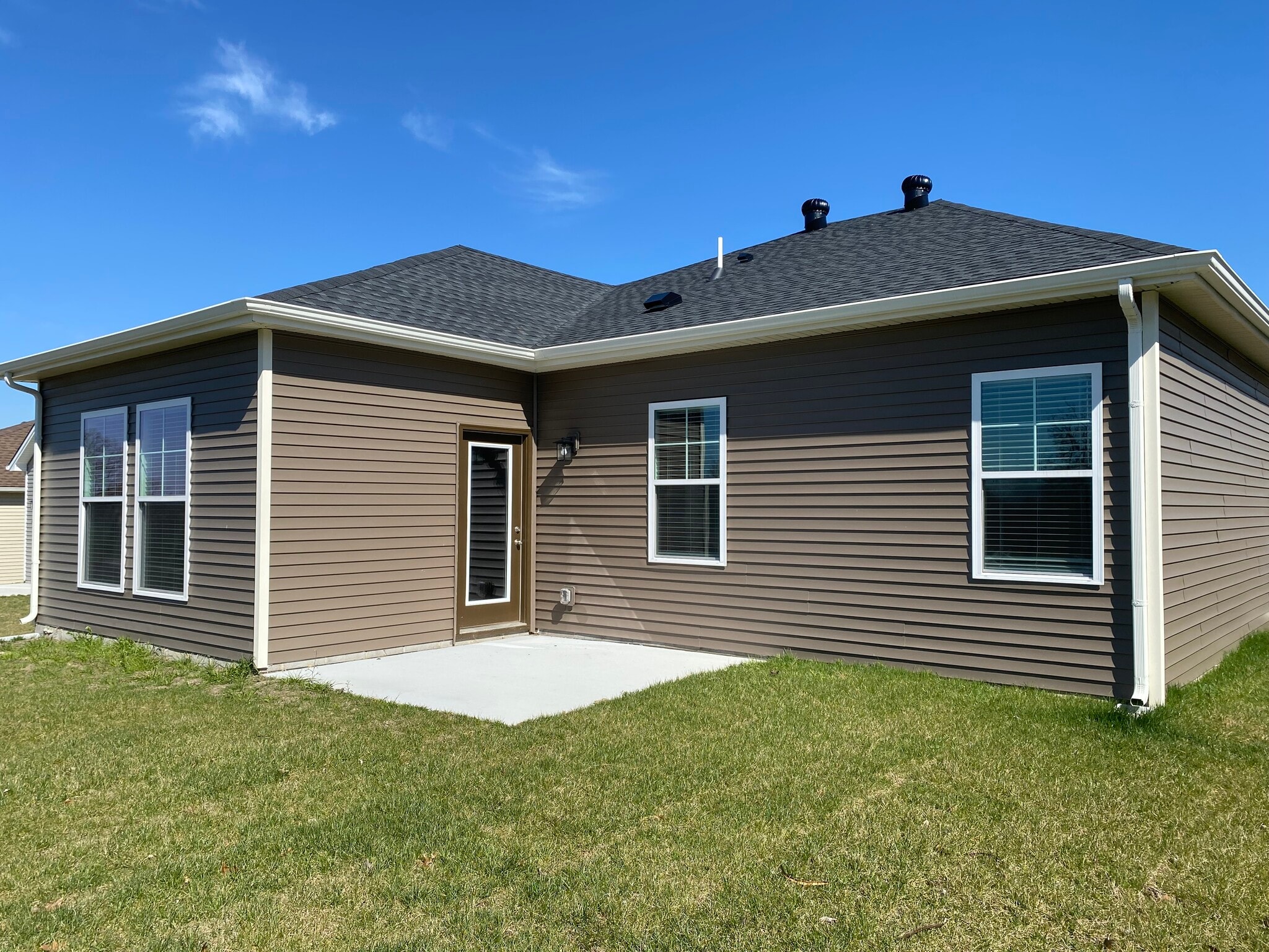 Building Photo - 6557 Valley Brook Trce