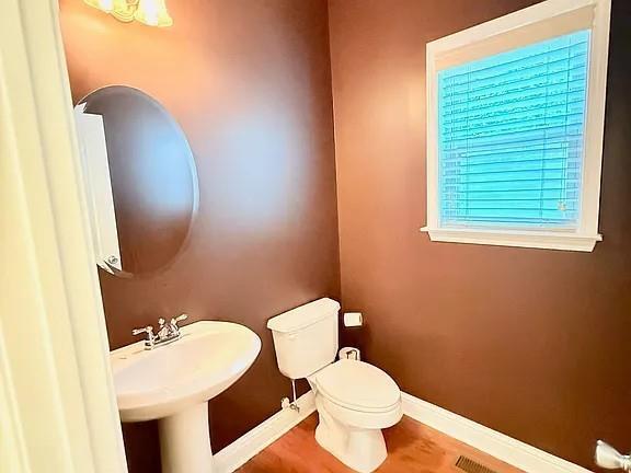 Building Photo - 2070 Callaway Ct