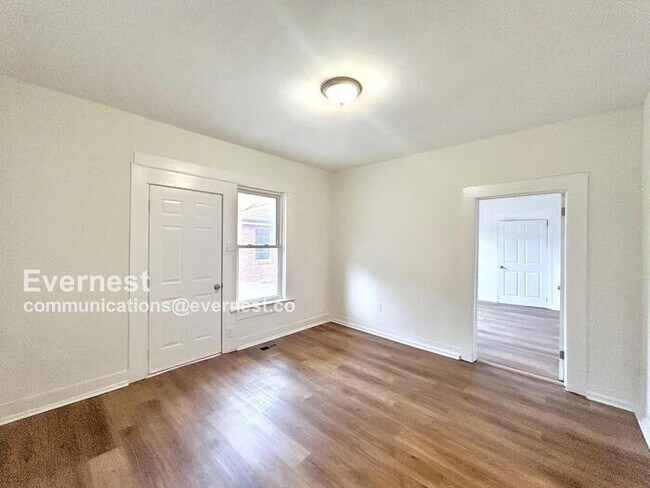 Building Photo - 1753 Lee Ave SW