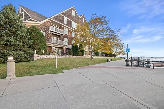 Building Photo - 4 Gas Light Dr