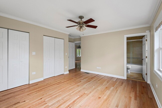 Building Photo - 29 Springlake Ave