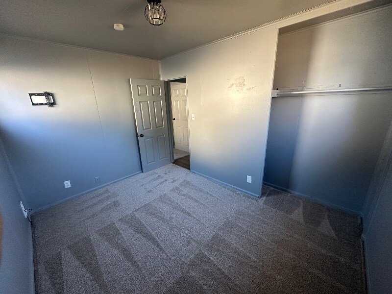 Building Photo - 3127 S 40th St