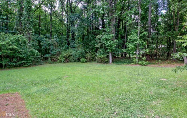 Building Photo - 208 Wysteria Ct