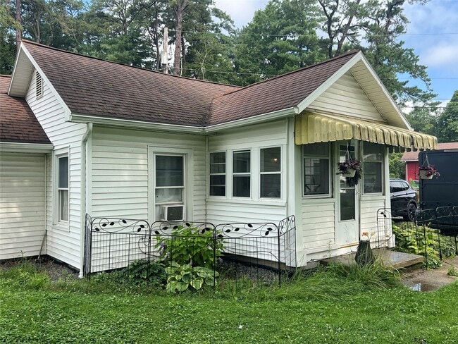 Building Photo - 959 Kings Hwy