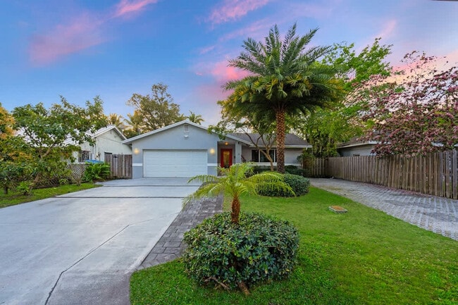 Building Photo - 2065 SW 28th Terrace