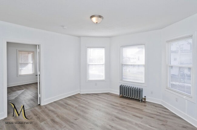 Building Photo - 98-100 Prospect St