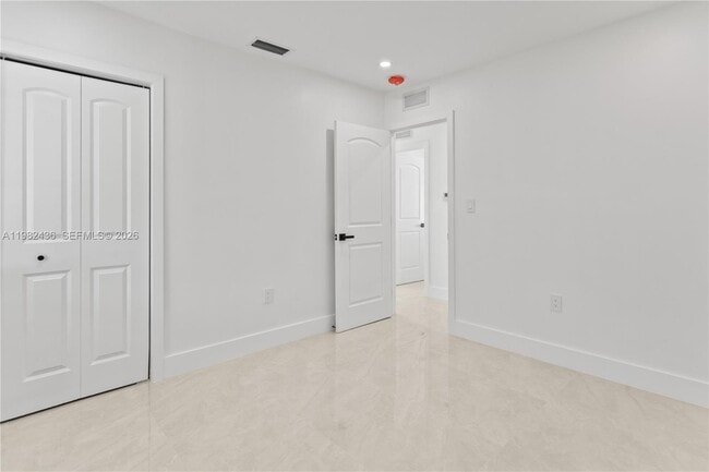 Building Photo - 15920 NW 17th Ct