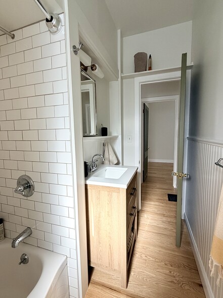 Building Photo - 11 Spring St