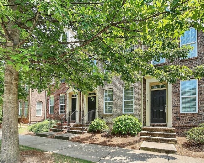 Building Photo - 2BD/2.5BA Townhome w/ ADDITIONAL LOFT in Market Street at Cedar Walk!