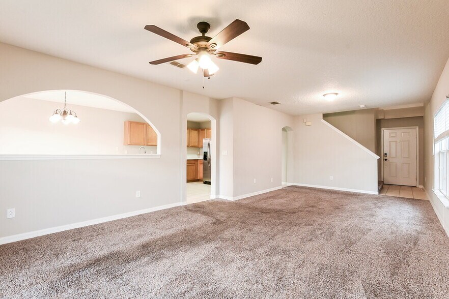 Building Photo - 1725 Portcastle Cir