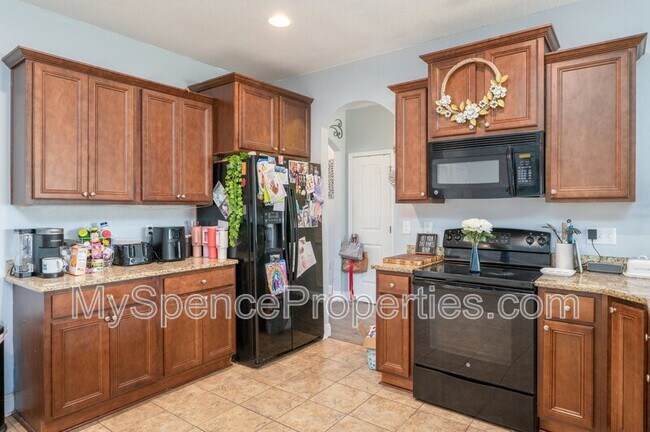 Building Photo - 3597 Autumn Woods Dr
