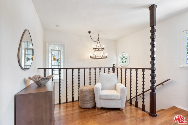 Building Photo - 864 Wellesley Ave