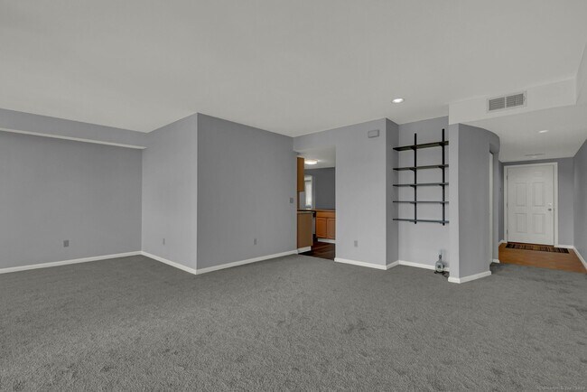 Building Photo - 1128 Windward Rd