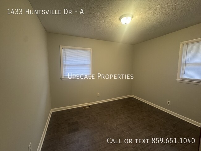 Building Photo - 1433 Huntsville Dr