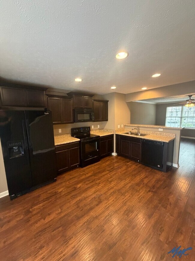 Building Photo - 1505 Orange Ct